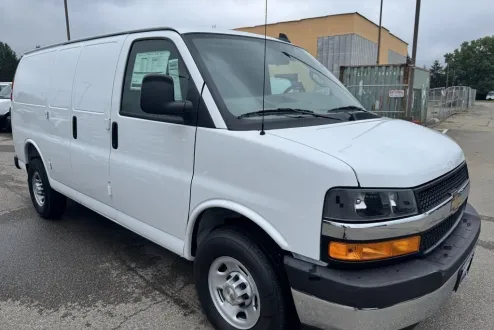2025 Chevrolet Express Cargo Van photo 3