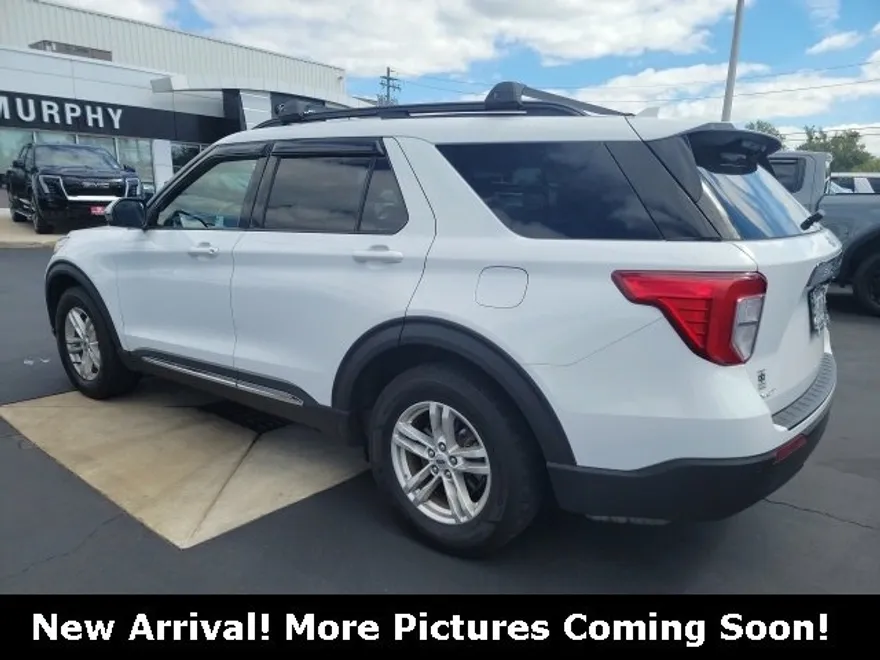 2020 Ford Explorer XLT photo 1