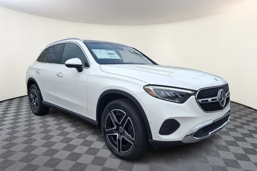 2026 Mercedes Benz GLC 300 4MATIC photo 1