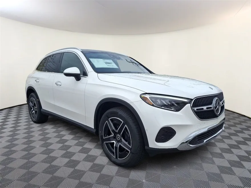 2026 Mercedes Benz GLC 300 4MATIC photo 1