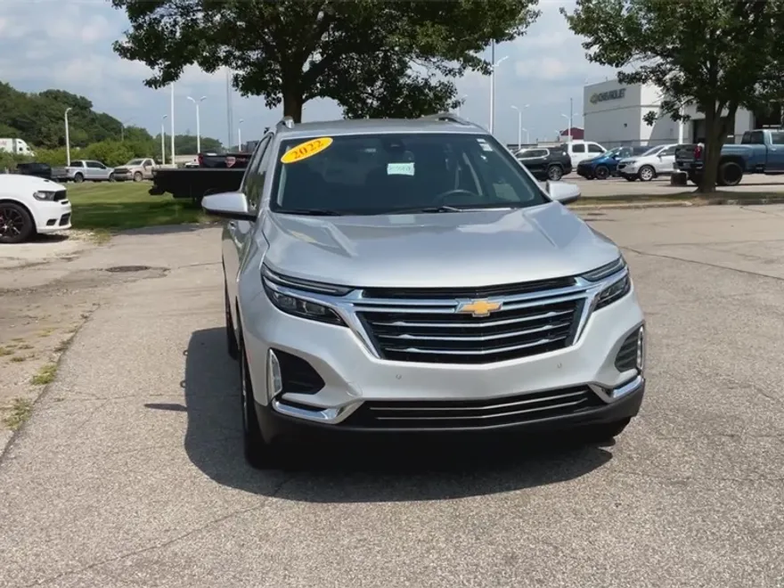 2022 Chevrolet Equinox Premier photo 1