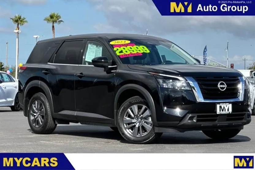 2024 Nissan Pathfinder S photo 1