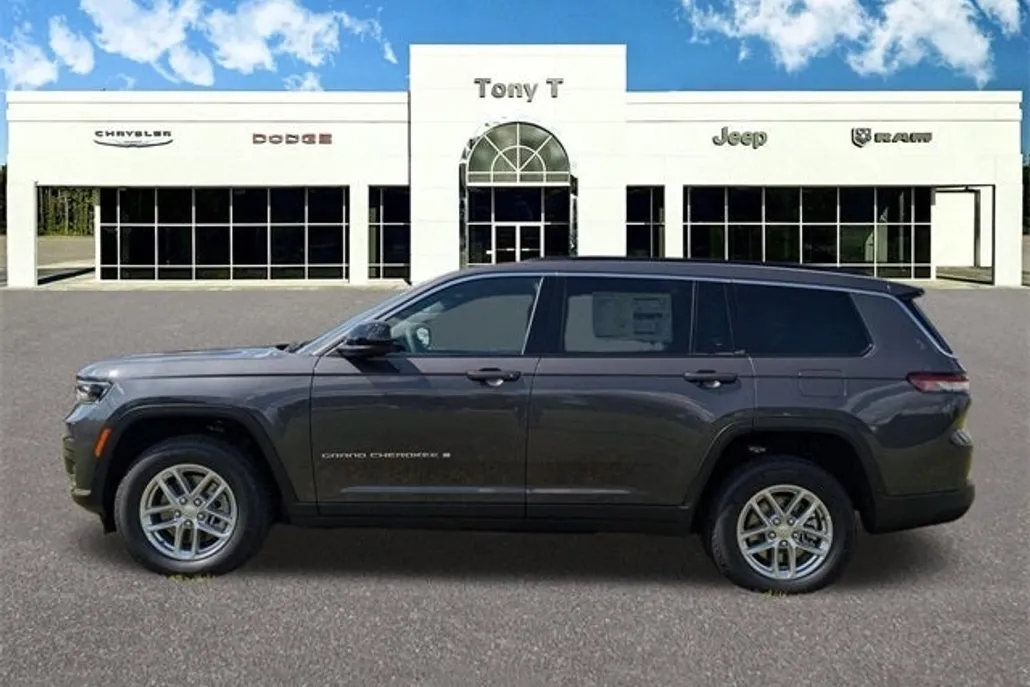 2025 Jeep Grand Cherokee L photo 1