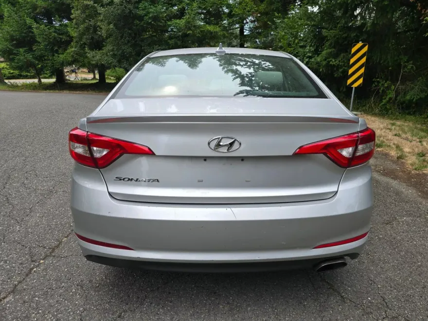 2017 Hyundai Sonata SE Eco photo 1