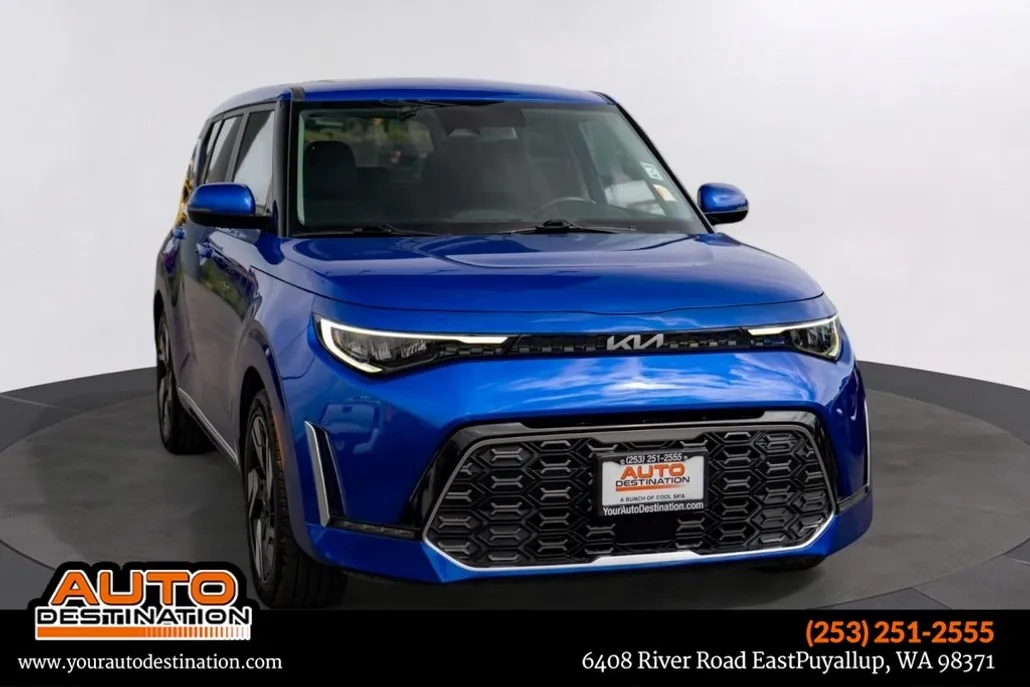 2023 Kia Soul GT-Line photo 1