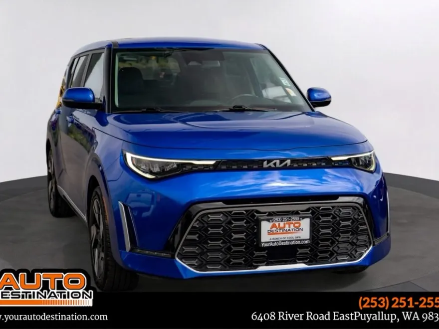 2023 Kia Soul GT-Line photo 1