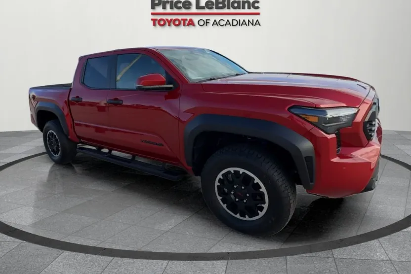2025 Toyota Tacoma TRD Off-Road photo 1