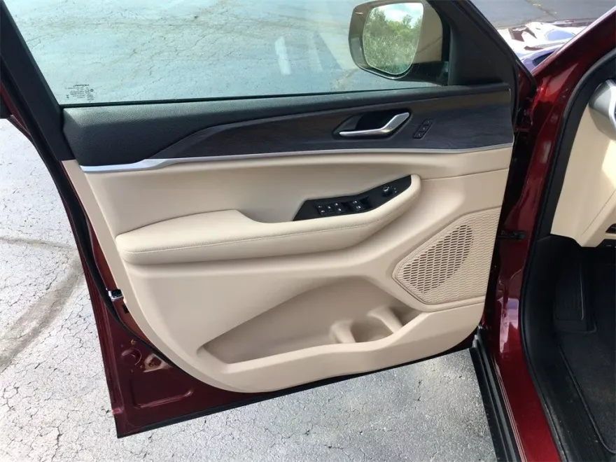 2025 Jeep Grand Cherokee Limited photo 1