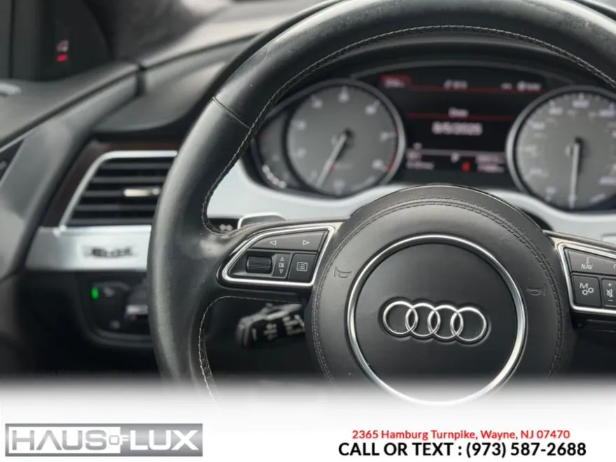 2017 Audi S8 Quattro Plus photo 40