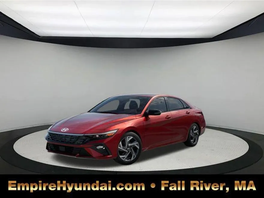 2025 Hyundai Elantra SEL Sport photo 1