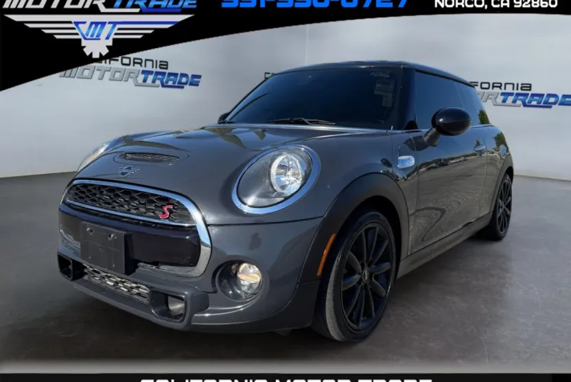 2019 Mini Cooper 2 Door Hardtop Signature photo 1