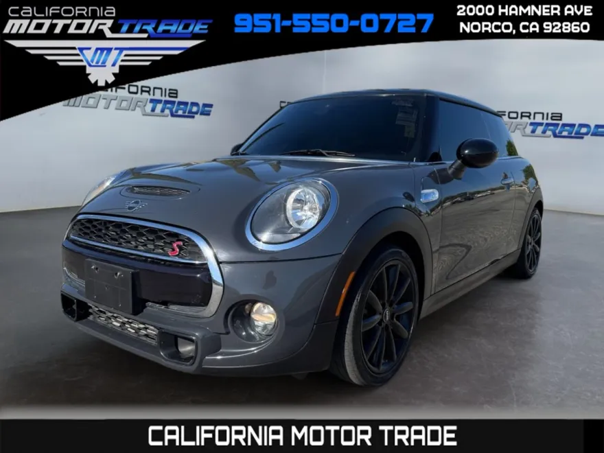 2019 Mini Cooper 2 Door Hardtop Signature photo 1