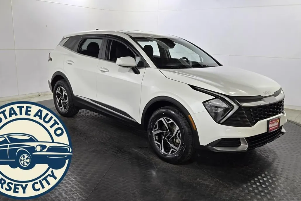 2019 Ford Explorer Sport photo 1