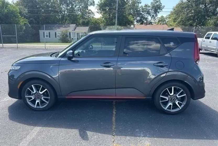 2020 Kia Soul GT-Line photo 1