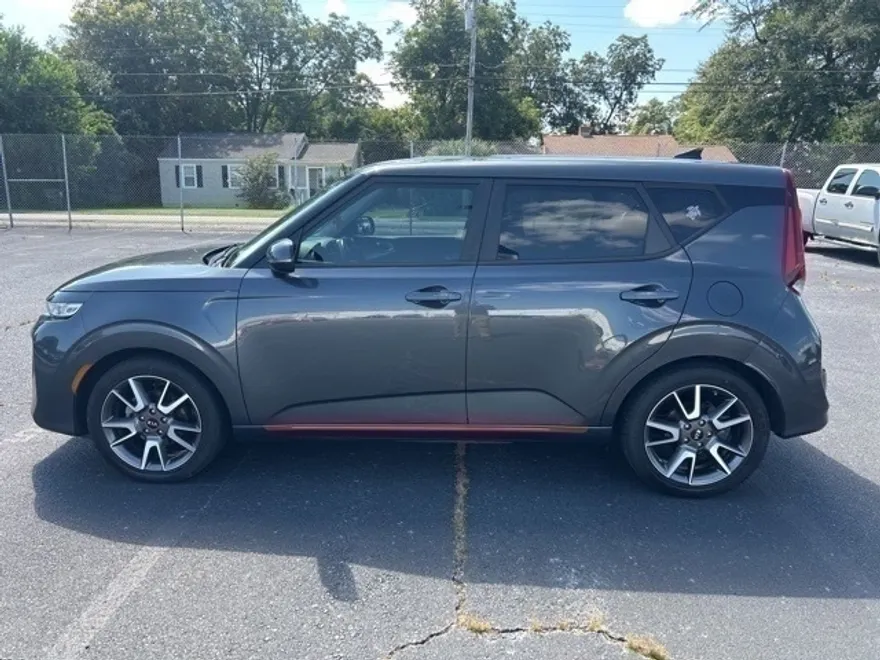 2020 Kia Soul GT-Line photo 1