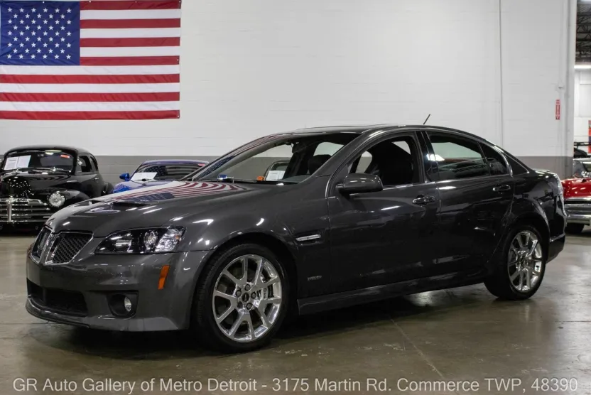 2009 Pontiac G8 GXP photo 1