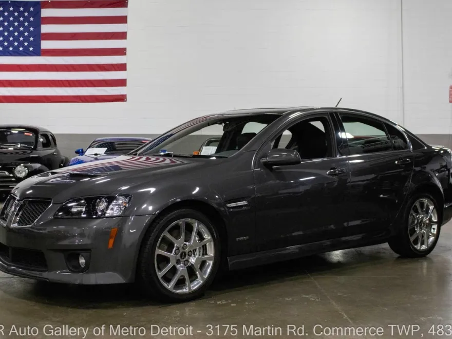 2009 Pontiac G8 GXP photo 1