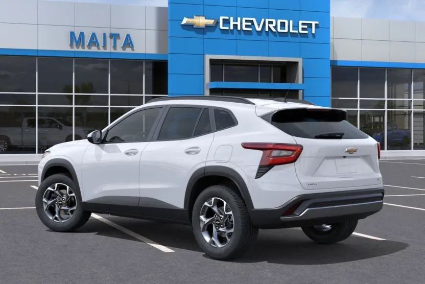 2025 Chevrolet Trax LT photo 1