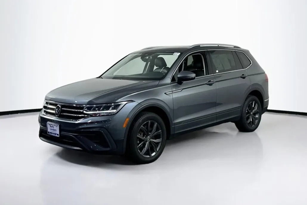 2022 Volkswagen Tiguan SE photo 1