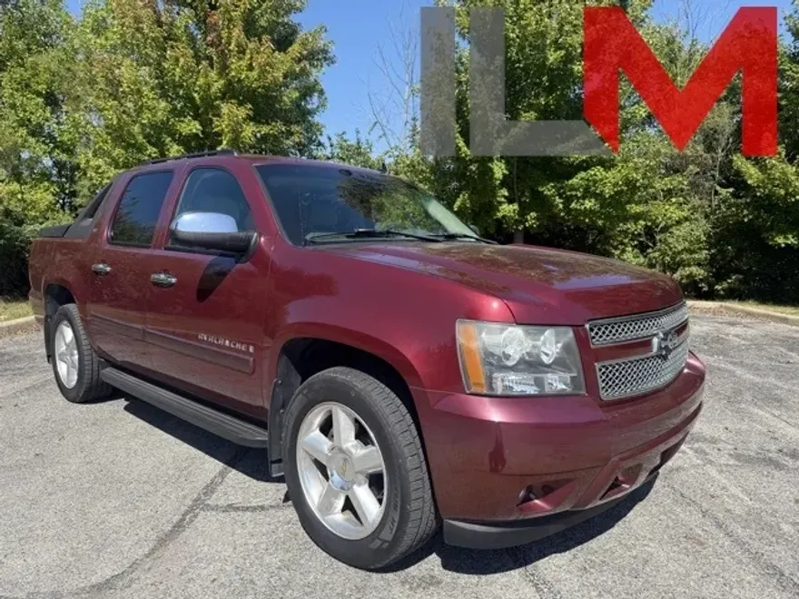 2008 Chevrolet Avalanche LS photo 1