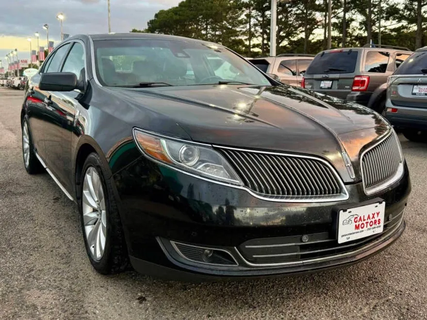 2013 Lincoln MKS Base photo 1