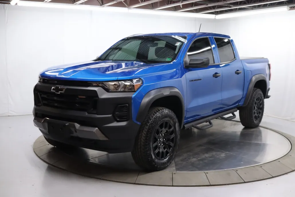2023 Chevrolet Colorado Trail Boss photo 1