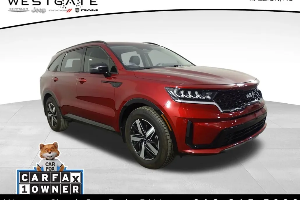 2022 Kia Sorento S photo 1