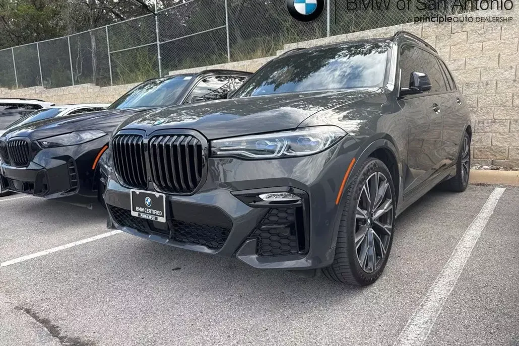 2022 Bmw X7 M50i photo 1