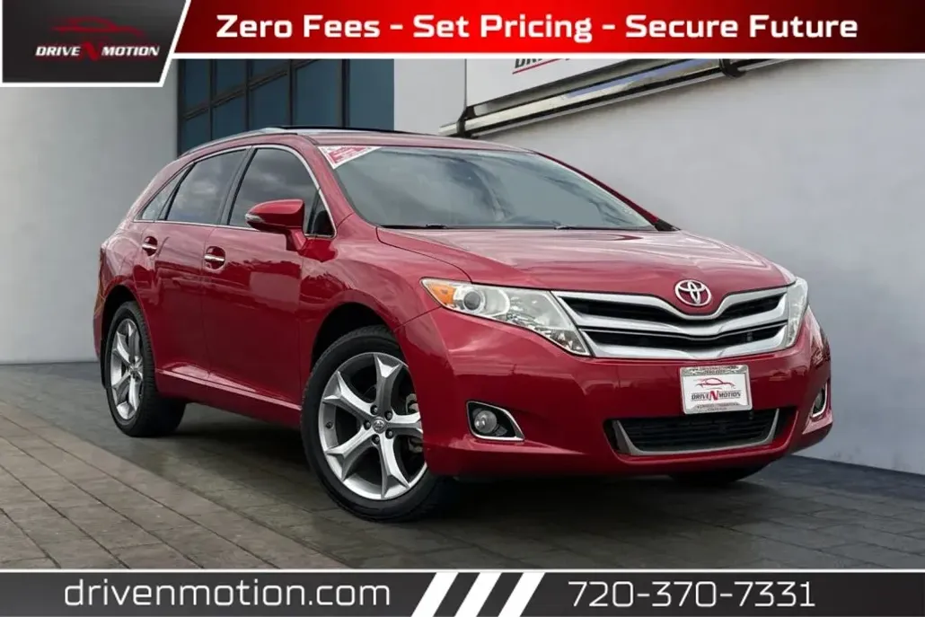 2015 Toyota Venza XLE photo 1