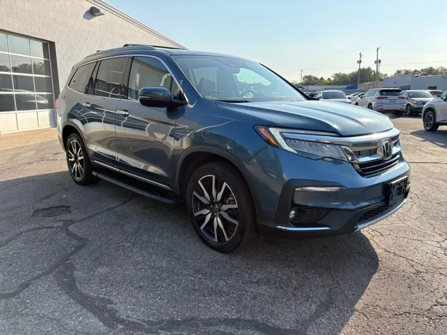 2020 Honda Pilot Touring photo 1