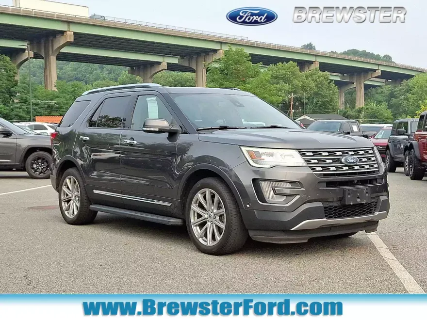 2017 Ford Explorer Limited photo 1