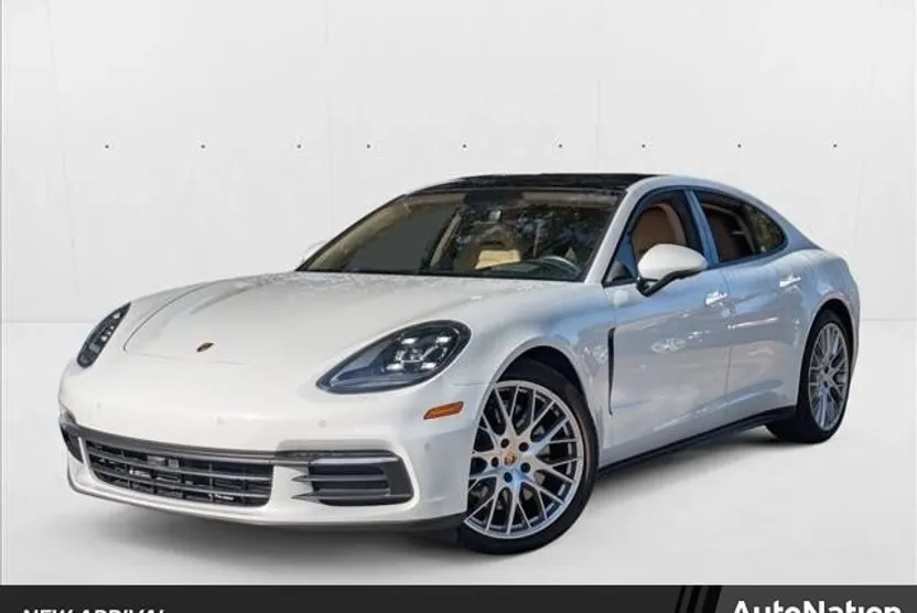 2020 Porsche Panamera 4 photo 1