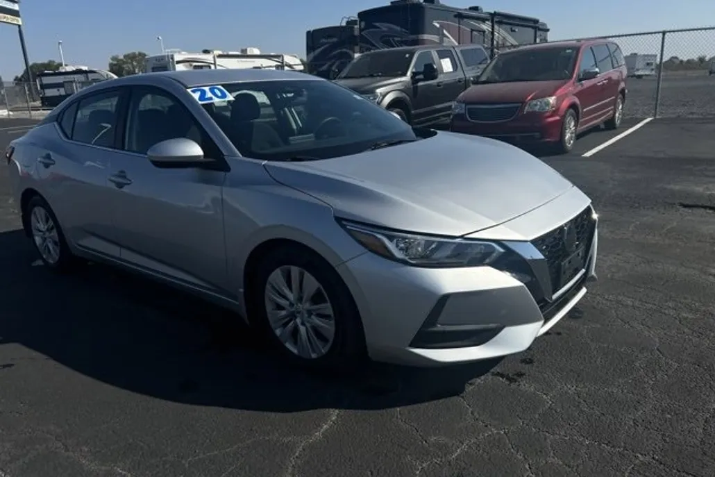 2020 Nissan Sentra S photo 1