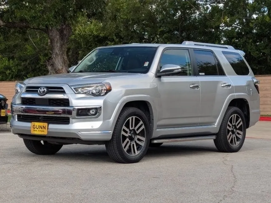 2022 Toyota 4Runner Limited photo 1
