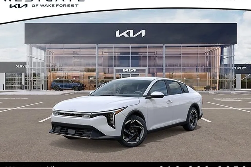2025 Kia K4 EX photo 1