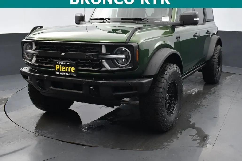 2025 Ford Bronco Badlands photo 1