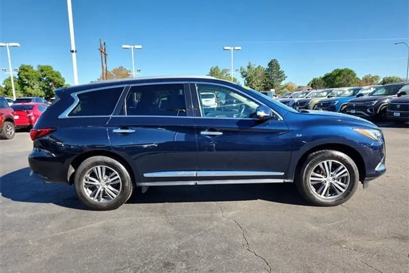 2020 Infiniti QX60 Luxe photo 1
