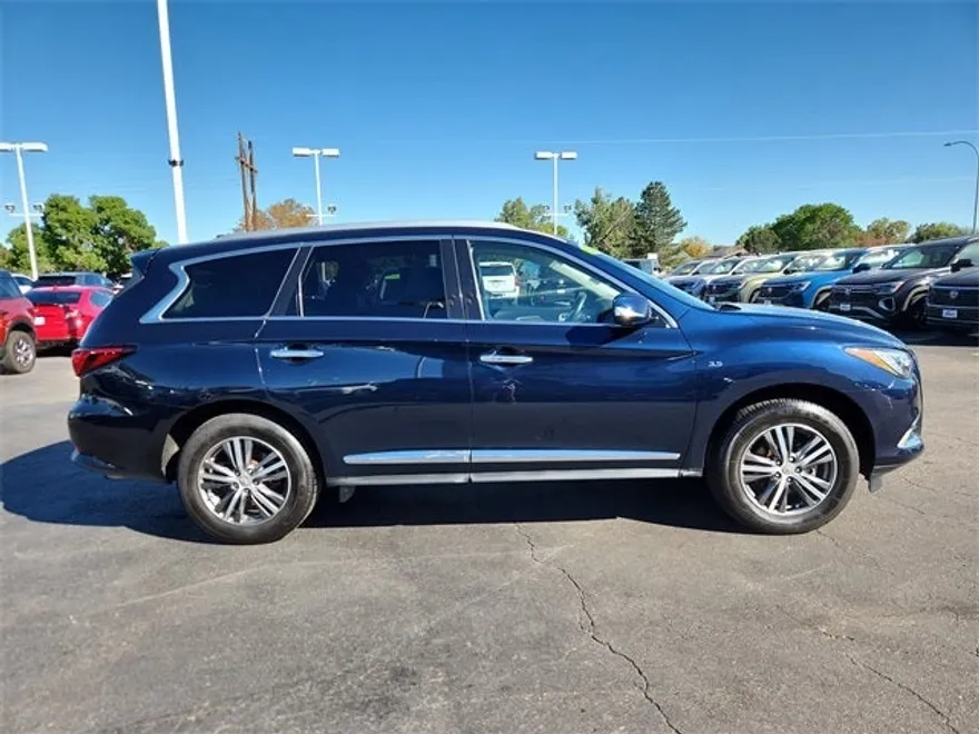 2020 Infiniti QX60 Luxe photo 1