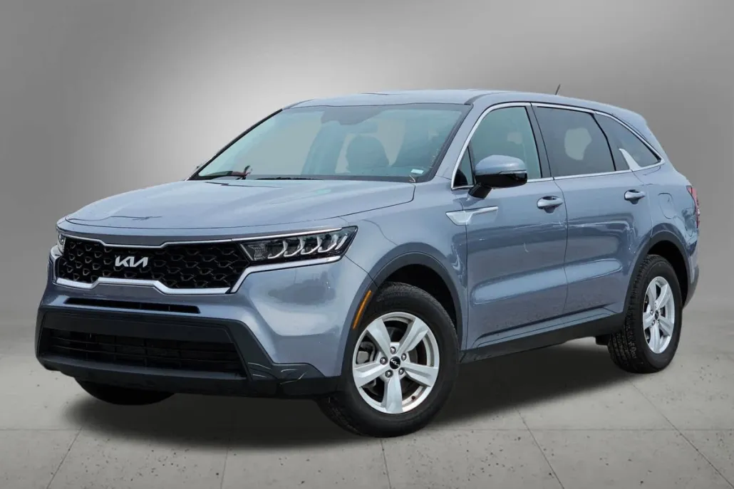 2023 Kia Sorento LX photo 1