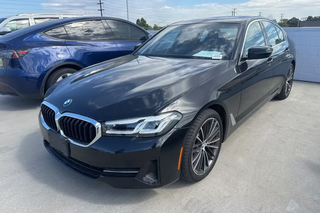 2023 Bmw 530i photo 1
