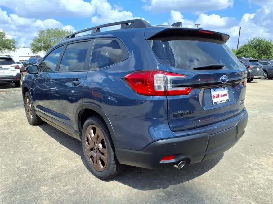 2025 Subaru Ascent Limited photo 1