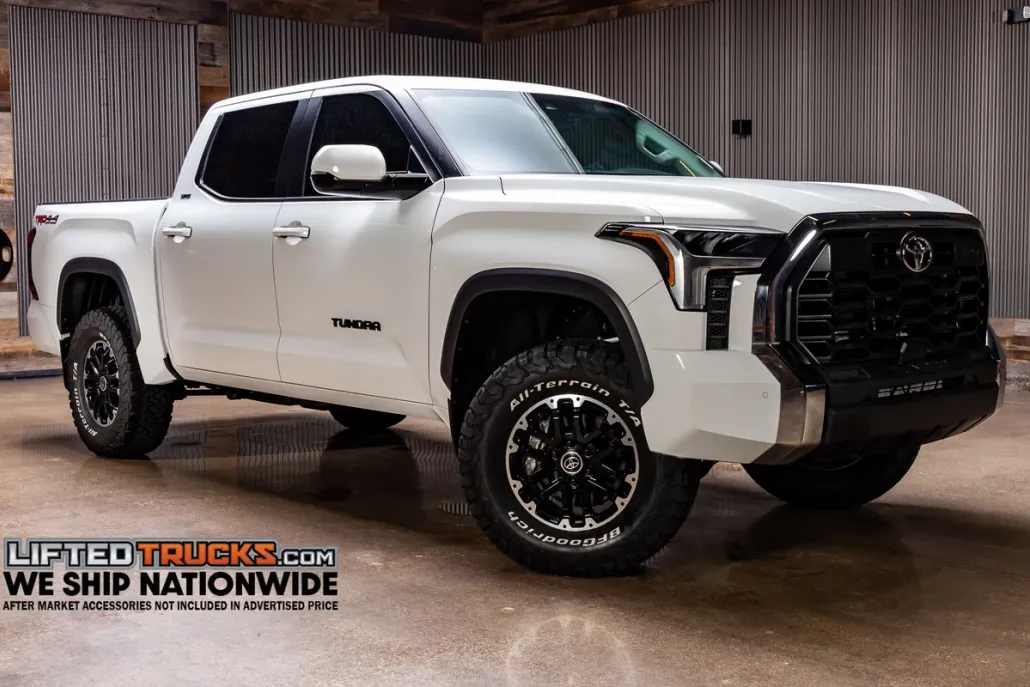 2024 Toyota Tundra SR5 photo 1