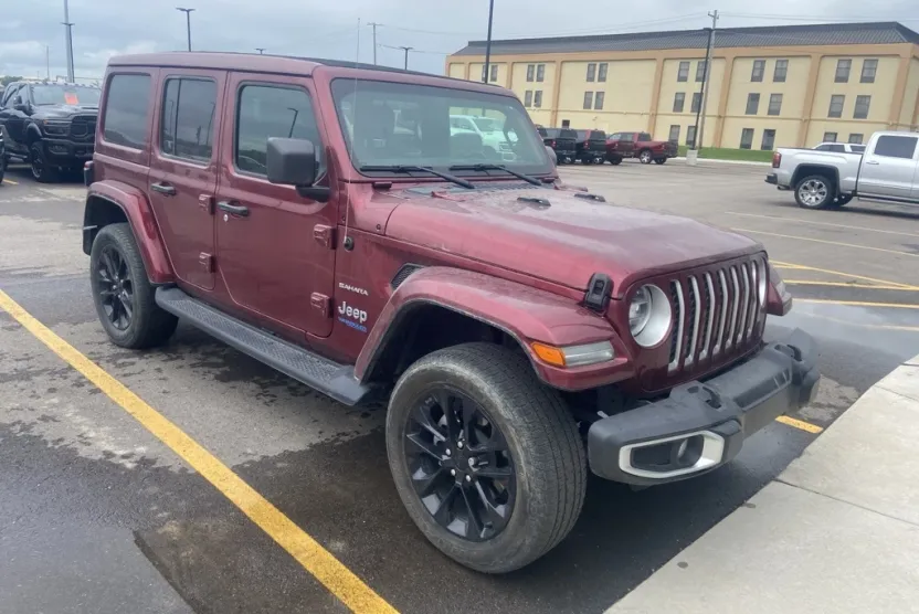 2021 Jeep Wrangler Unlimited Sahara 4xe photo 1