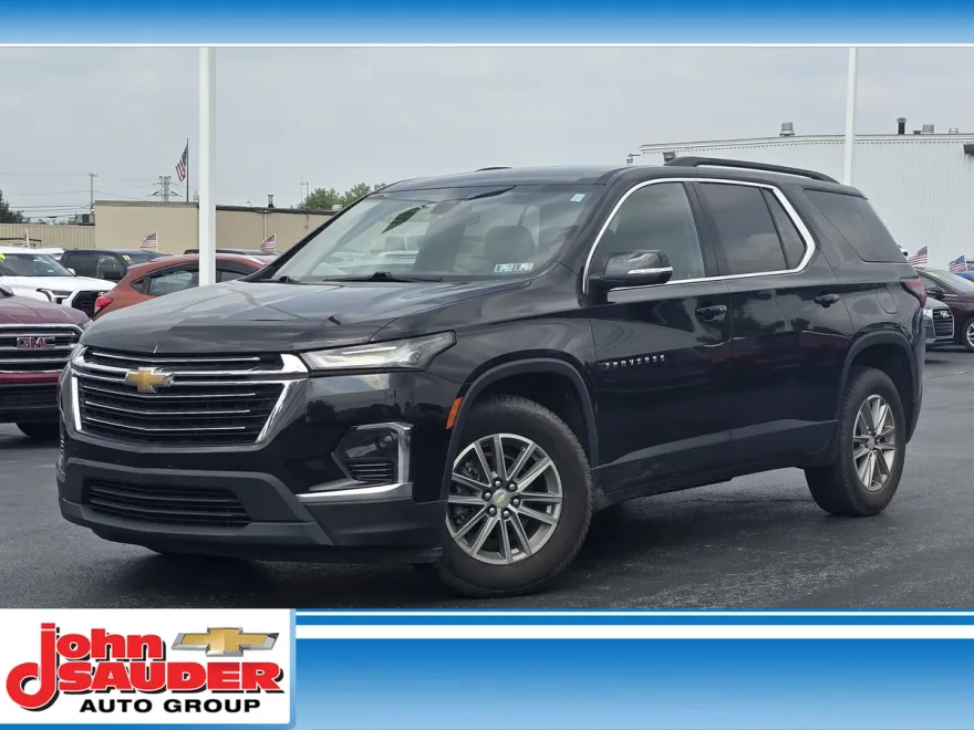 2022 Chevrolet Traverse Leather photo 1
