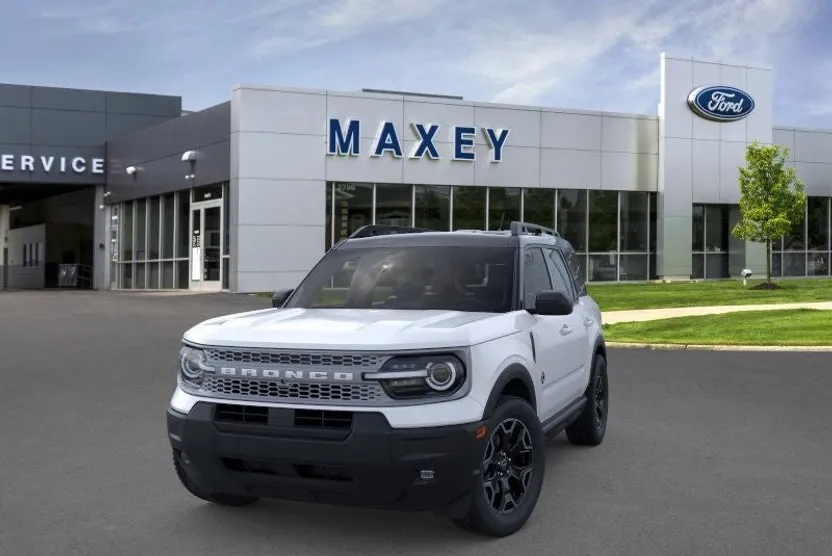 2025 Ford Bronco Sport Outer Banks photo 1