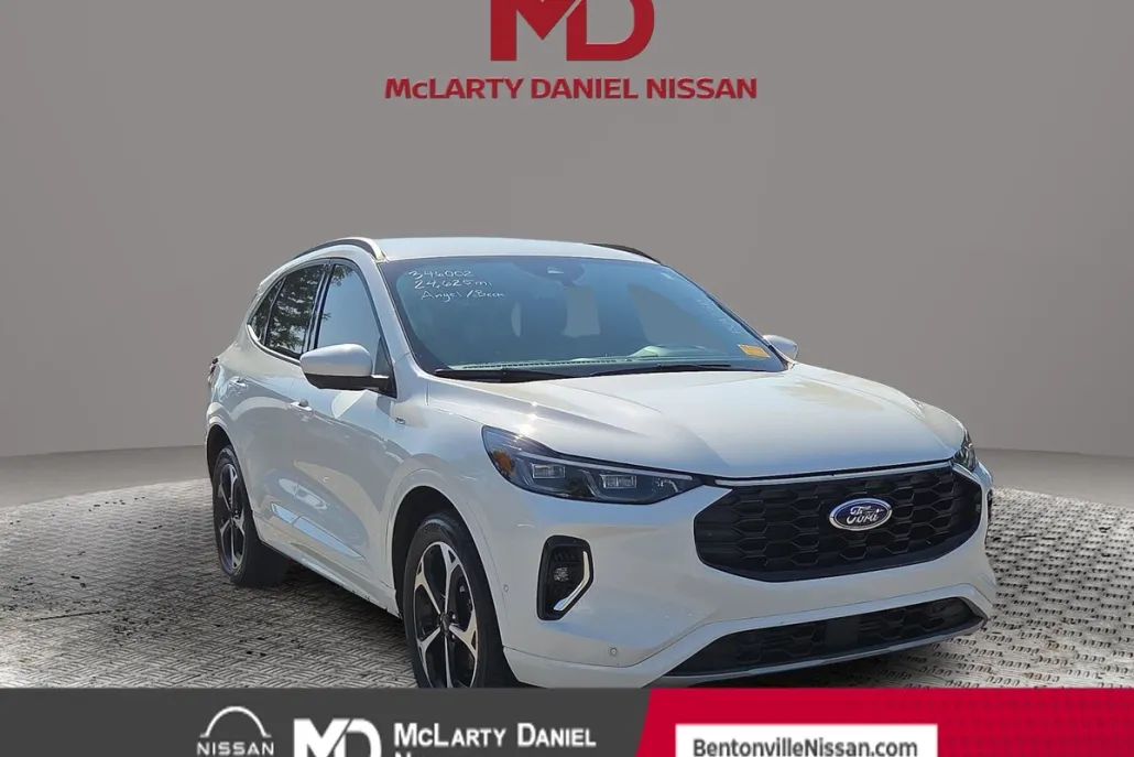 2023 Ford Escape ST-Line Elite photo 1