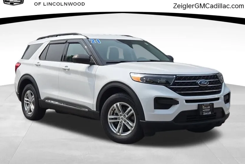 2021 Ford Explorer XLT photo 1