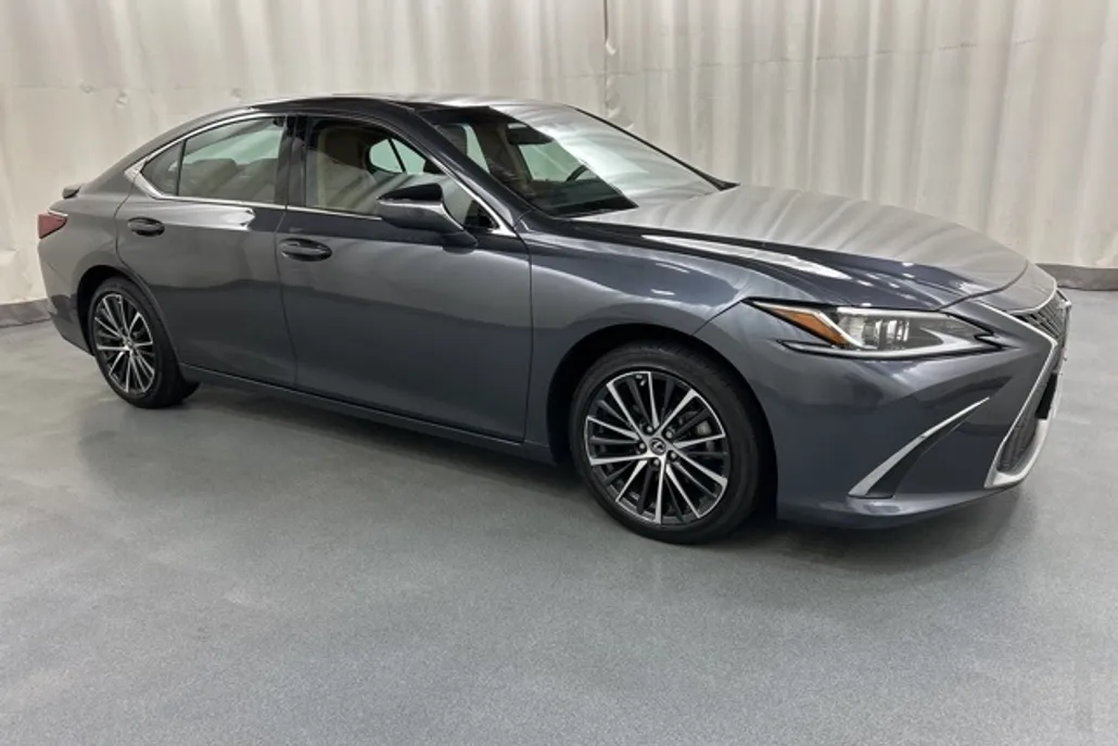 2022 Lexus ES 350 photo 1