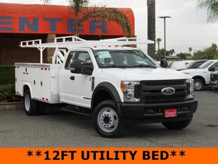 2017 Ford F-450 photo 1