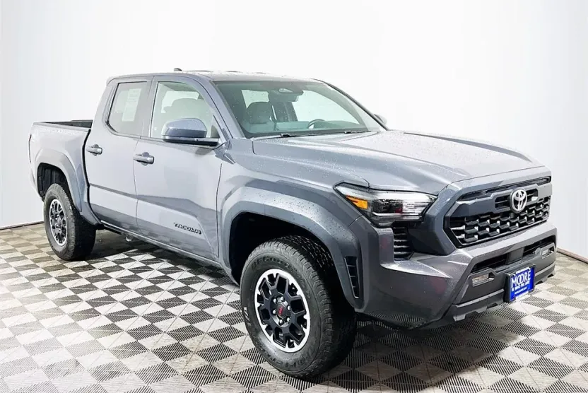 2024 Toyota Tacoma TRD Off-Road photo 1
